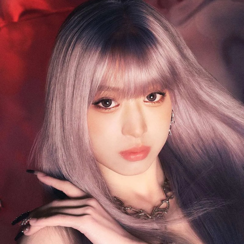 가수 아현 프로필 썸네일