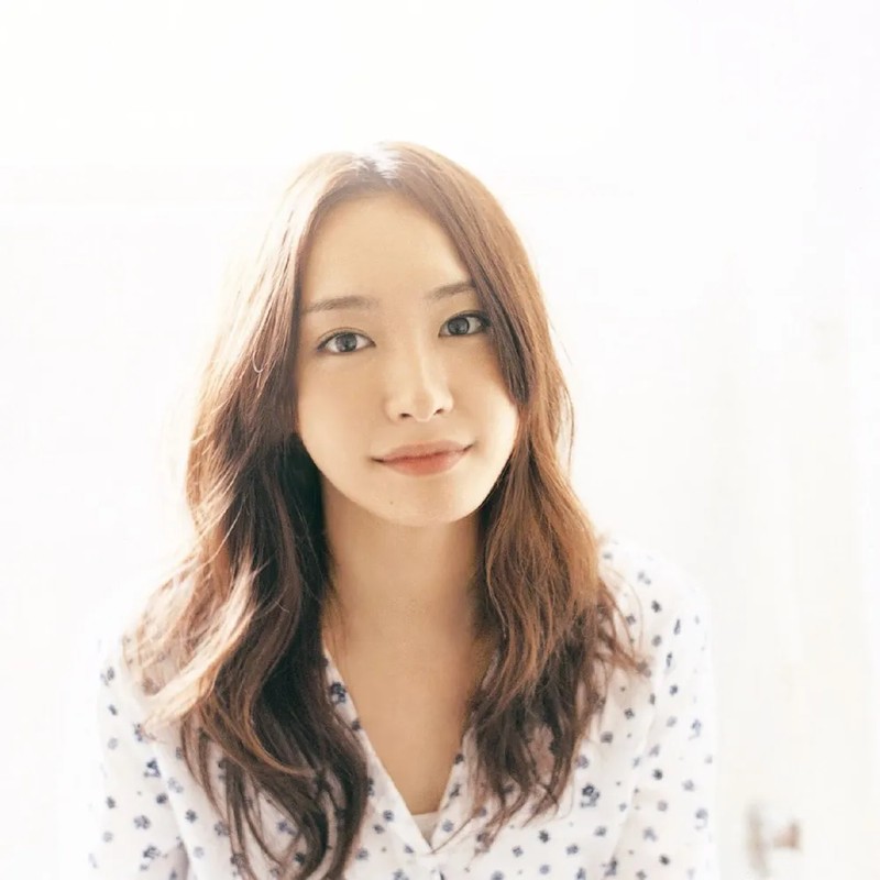 아라가키 유이 프로필 썸네일