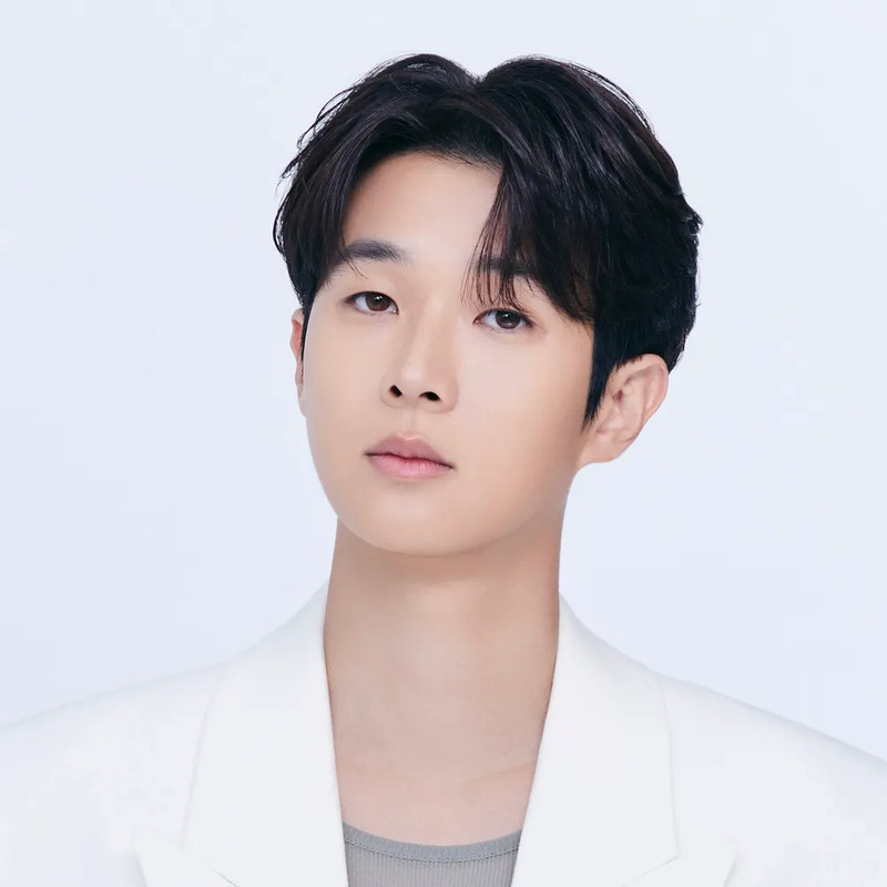 최우식 사주 분석 2026