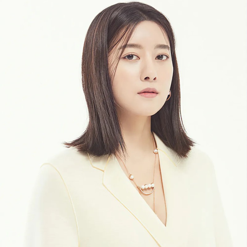최윤소 프로필 썸네일