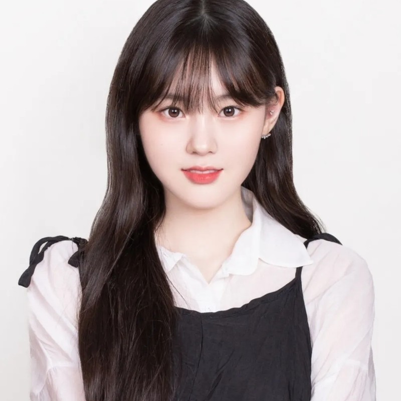 가수 김채현 프로필 썸네일
