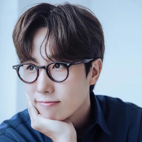 김한별 사주 분석 2026