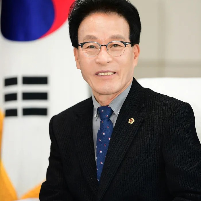 김하용 프로필 썸네일