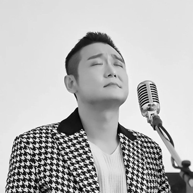 김혁건 프로필 썸네일