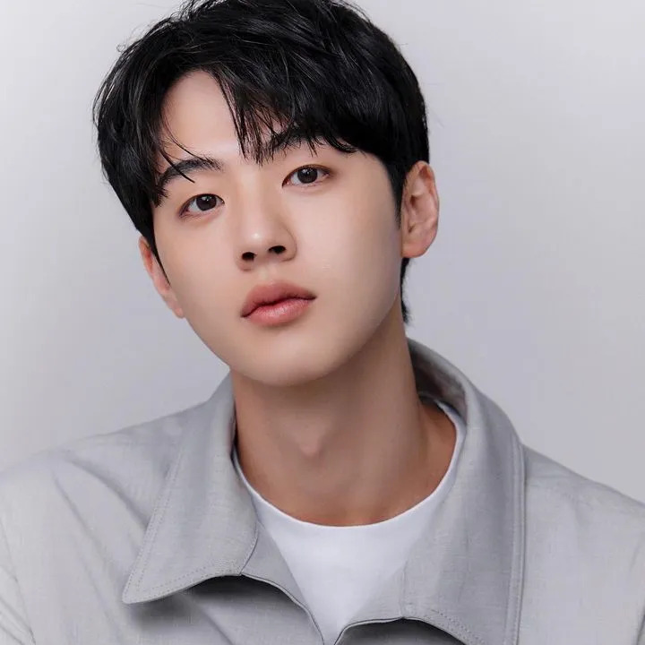 김현진 사주 분석 2026