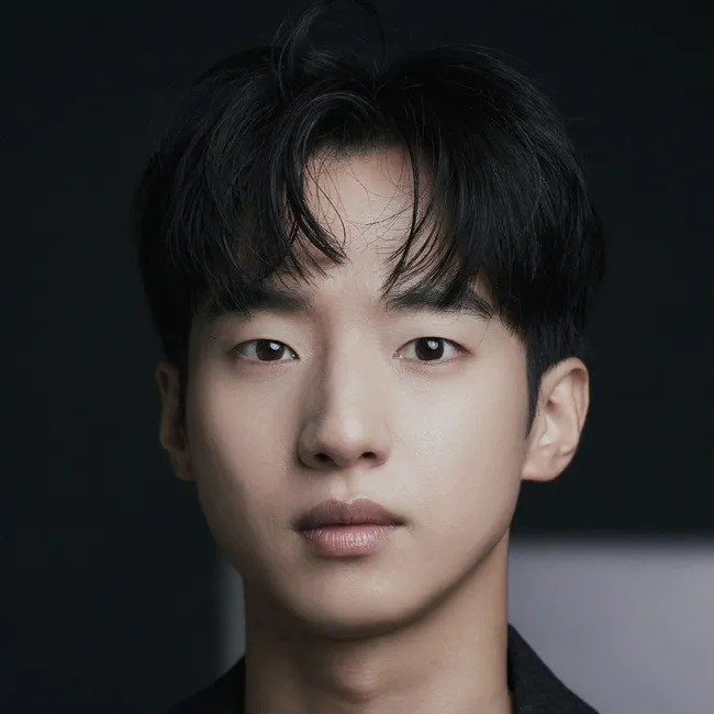 김현목 사주 분석 2026