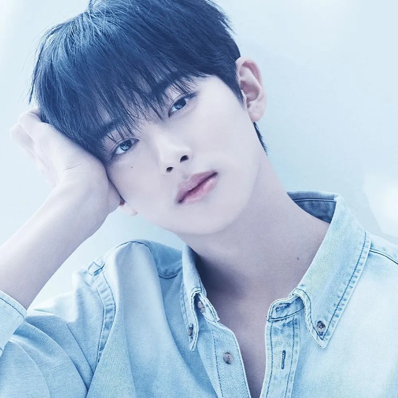 가수 김민규 프로필 썸네일