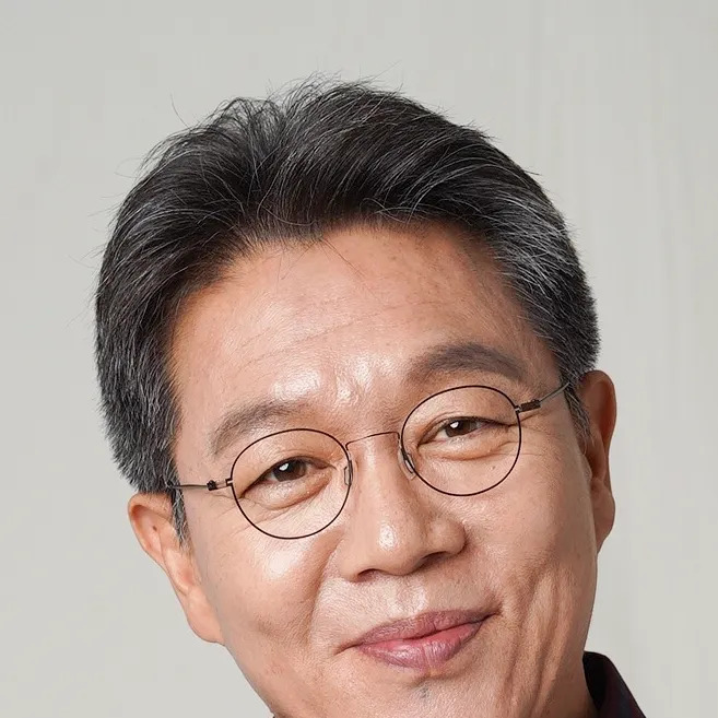 김승욱 사주 분석 2026