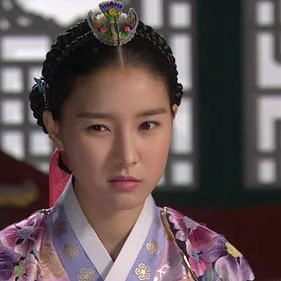 김소은 사주 분석 2026