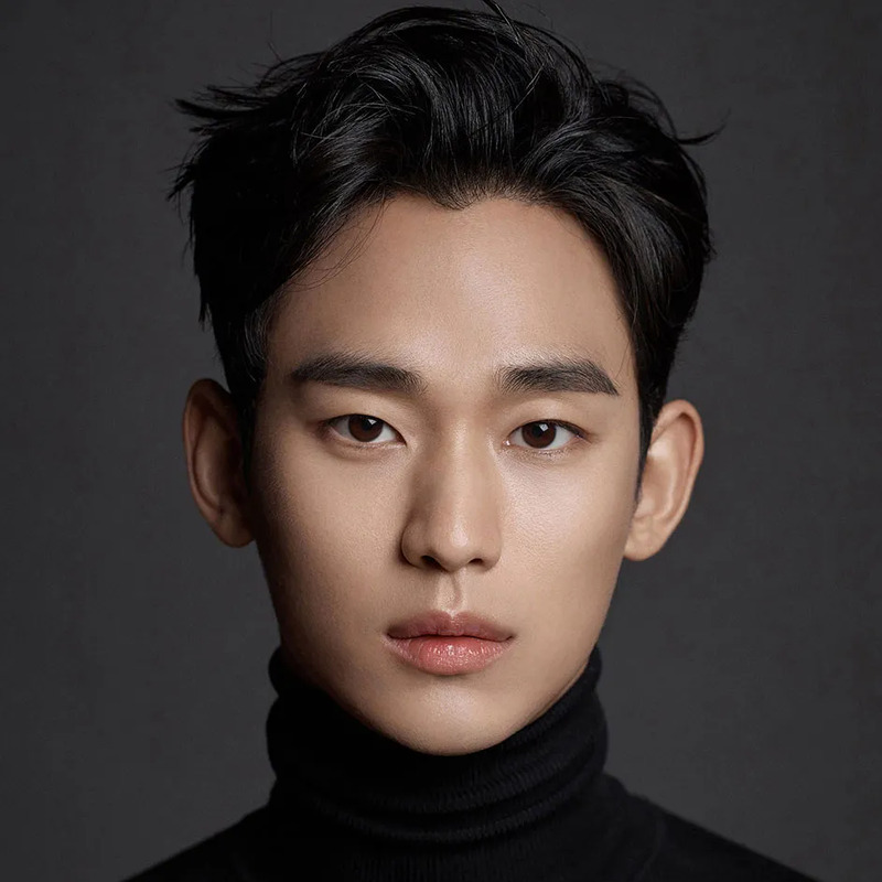 배우 김수현