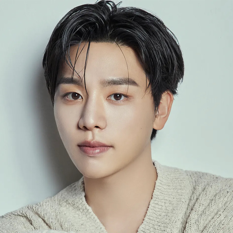 김우석 사주 분석 2026