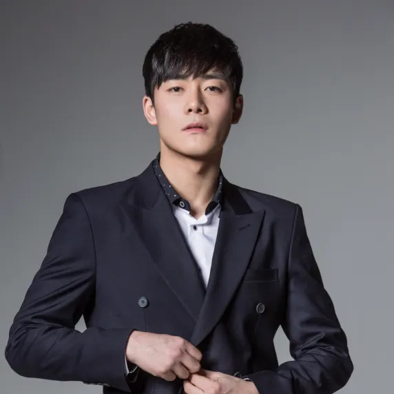 김원 사주 분석 2026