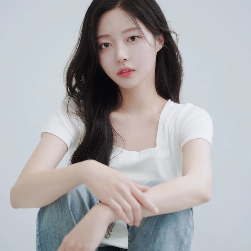 방송인 김유이 프로필 썸네일