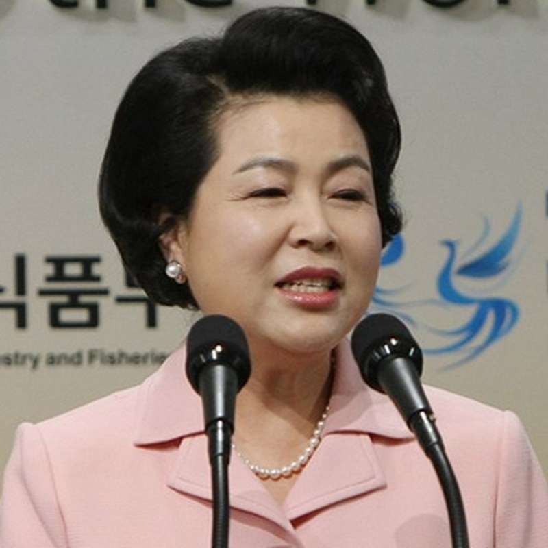 김윤옥 프로필 썸네일