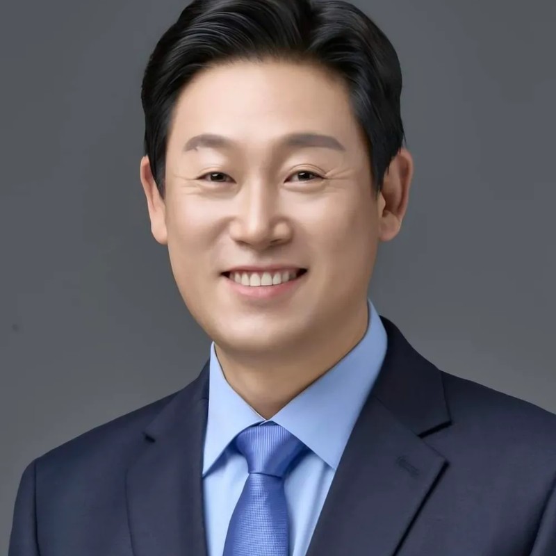 고준일 프로필 썸네일