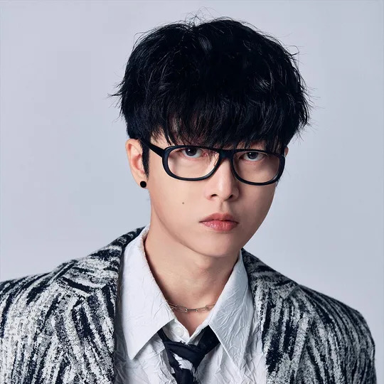 하현우 사주 분석 2026