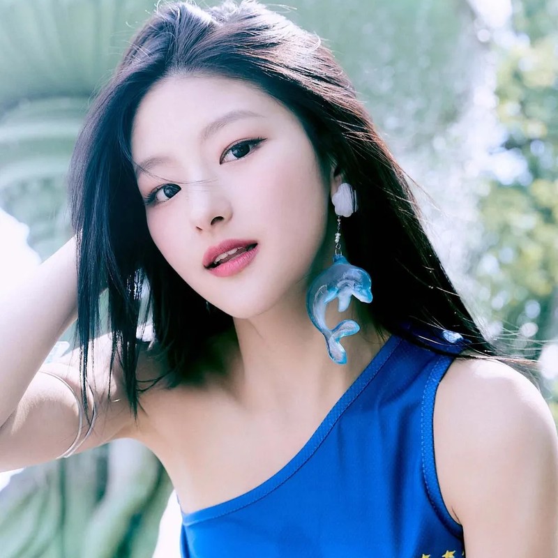 가수 하늘 프로필 썸네일