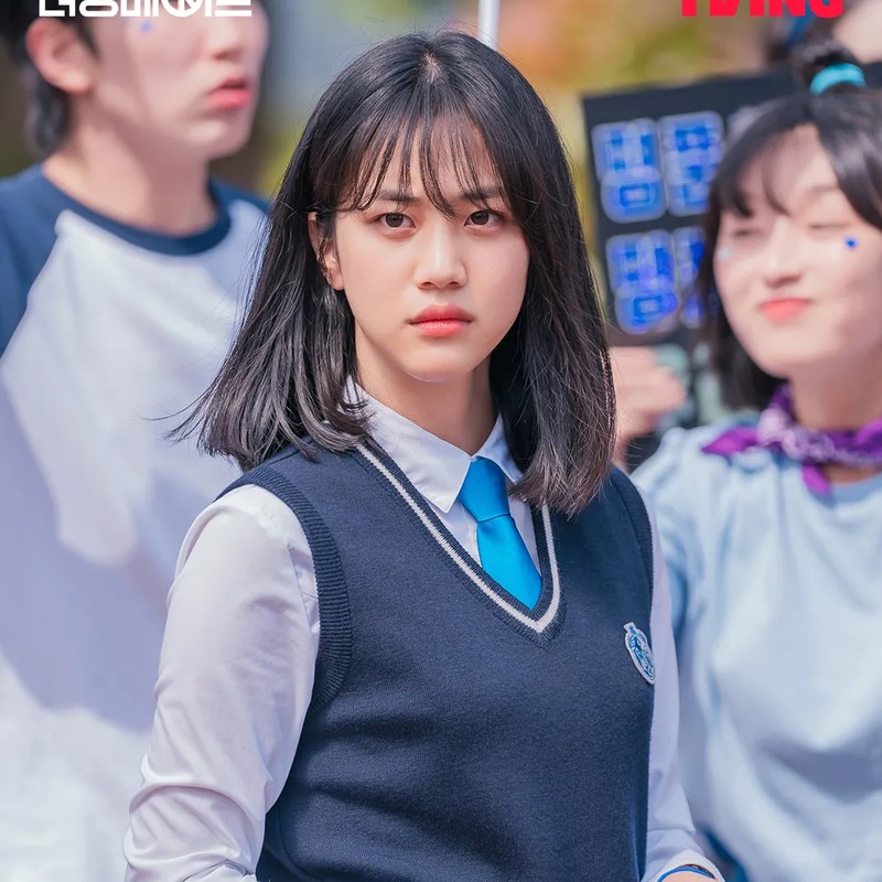 홍화연 프로필 썸네일