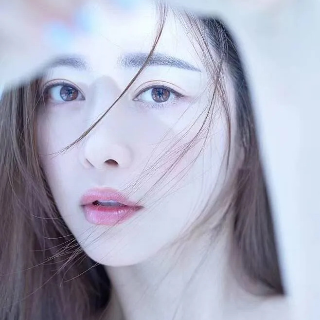 홍수아 사주 분석 2026