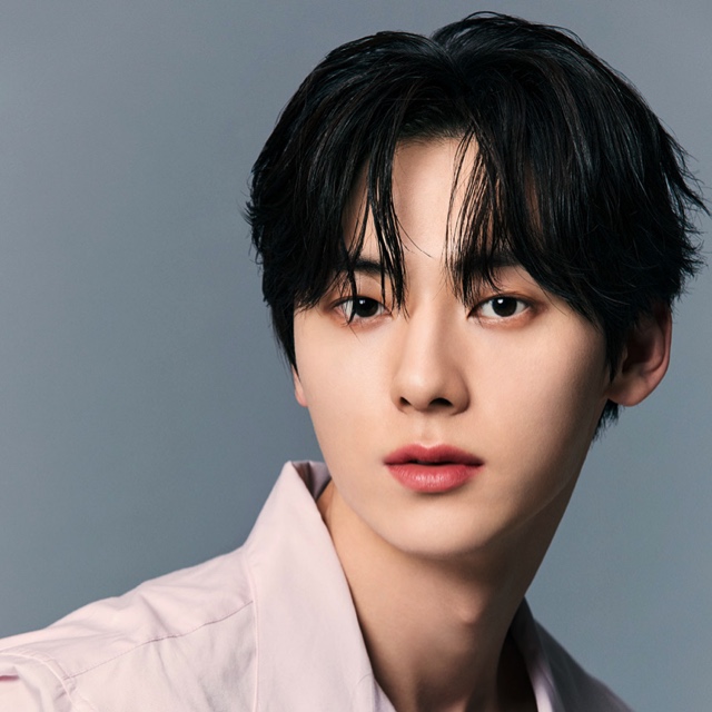 황민현 사주 분석 2026