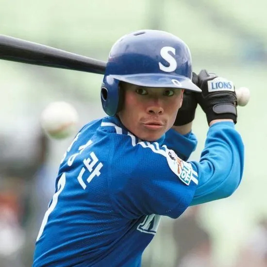 황성관 사주 분석 2026