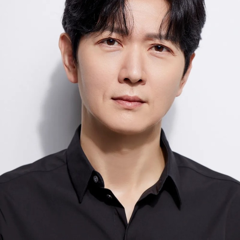 이건명 프로필 썸네일