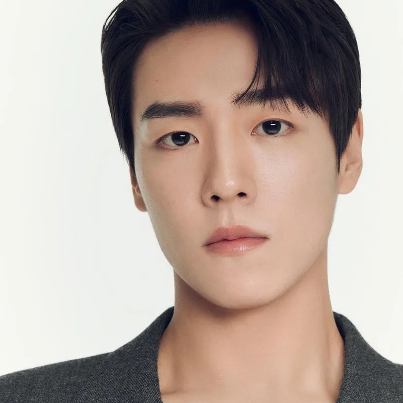 방송인 이현우 프로필 썸네일