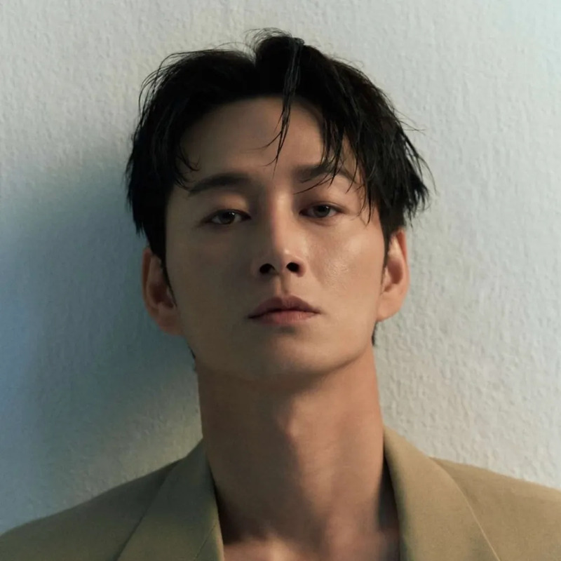 이현욱 사주 분석 2026