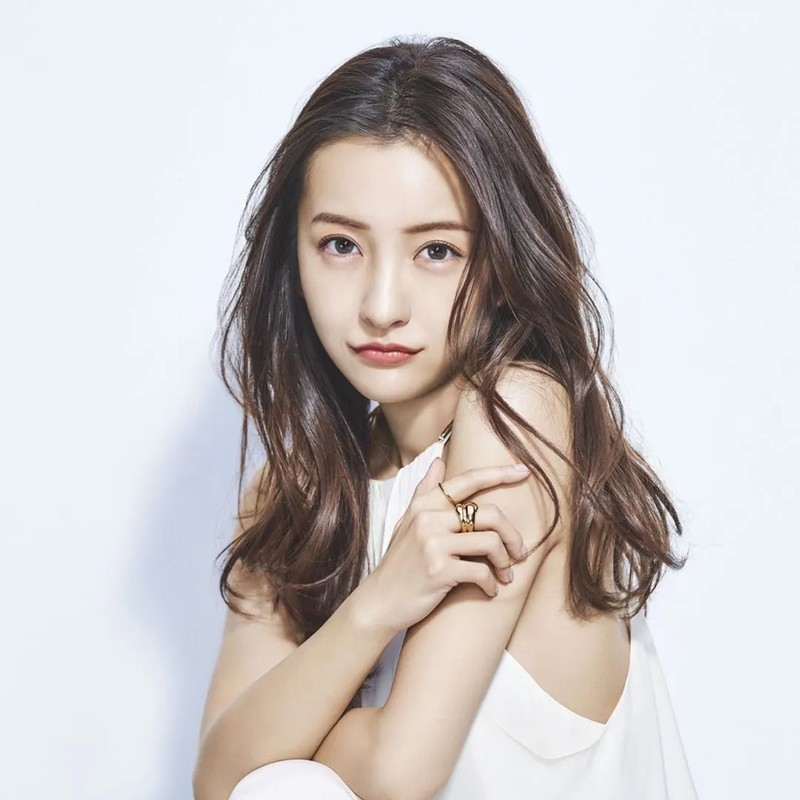 이타노 토모미 프로필 썸네일