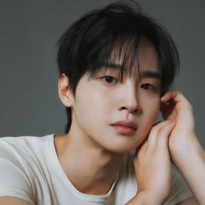 장동윤 사주 분석 2026