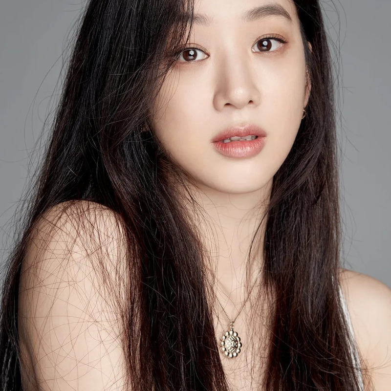 정려원 사주 분석 2026