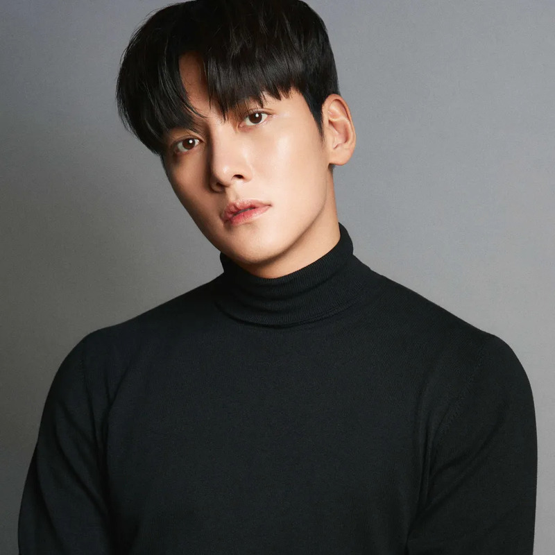 지창욱 사주 분석 2026