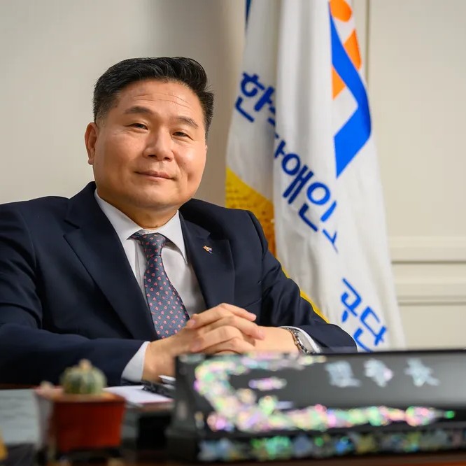 조향현 프로필 썸네일