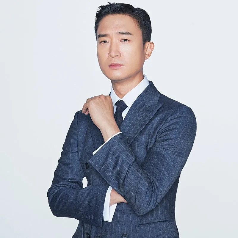 조우진 사주 분석 2026