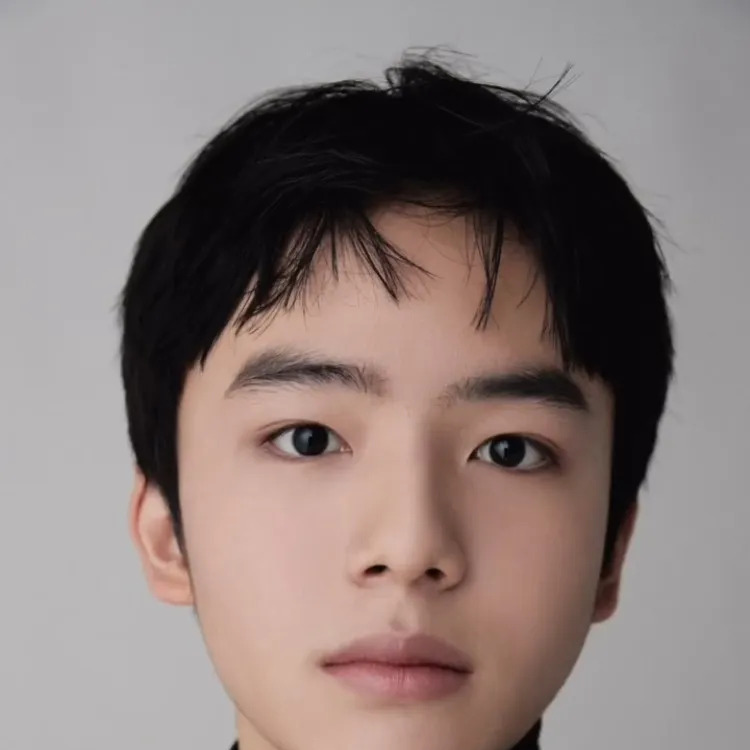 문우진 사주 분석 2026