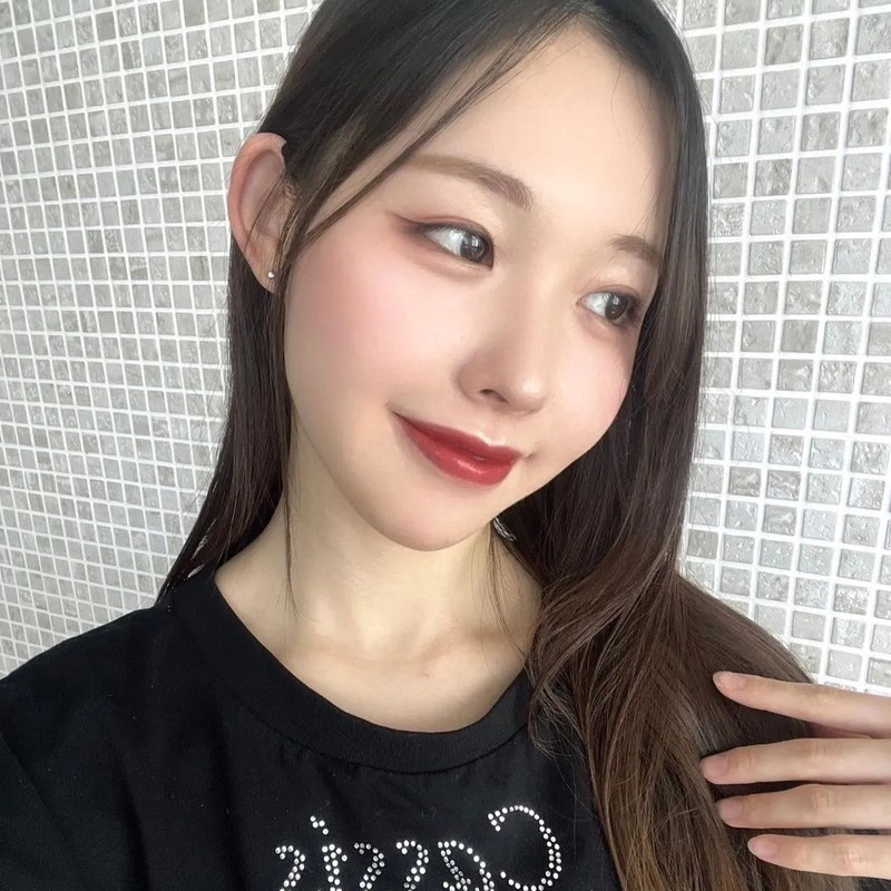 가수 니이나 프로필 썸네일