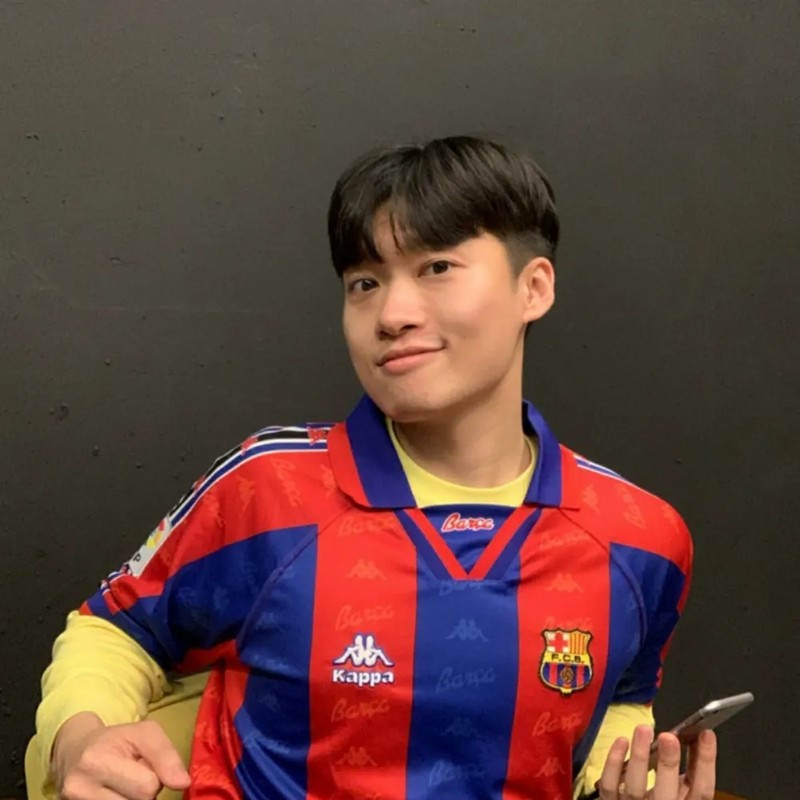 새벽의 축구 전문가 프로필 썸네일