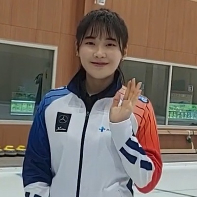 설예은 프로필 썸네일