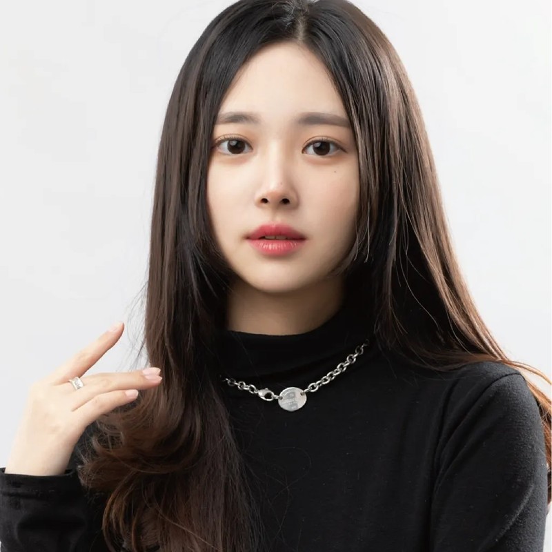 배우 신이 프로필 썸네일