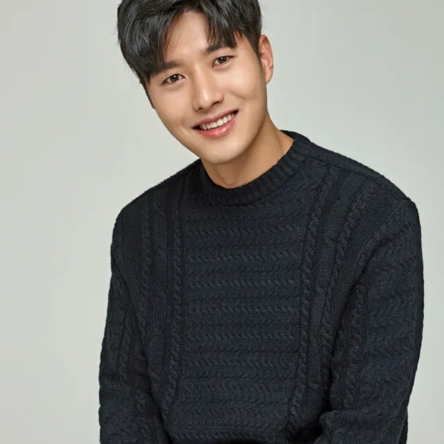 신정윤 프로필 썸네일