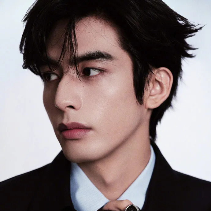 송위룡 사주 분석 2026