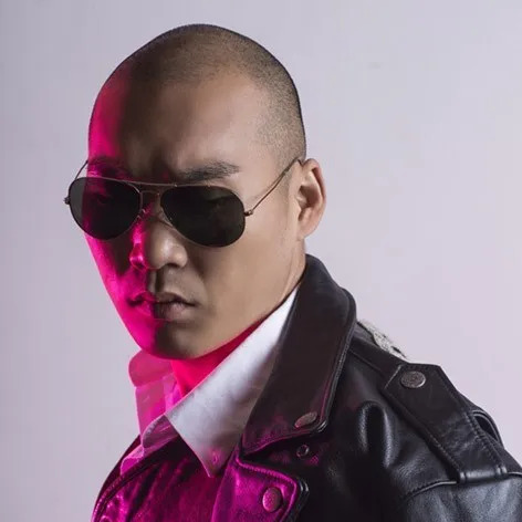 손진영 사주 분석 2026