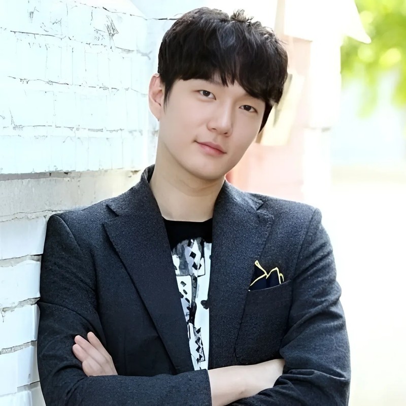 예학영 프로필 썸네일