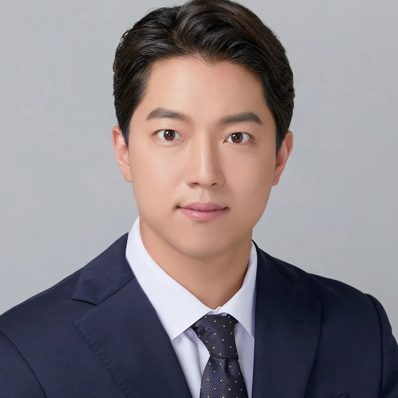 염정우 프로필 썸네일
