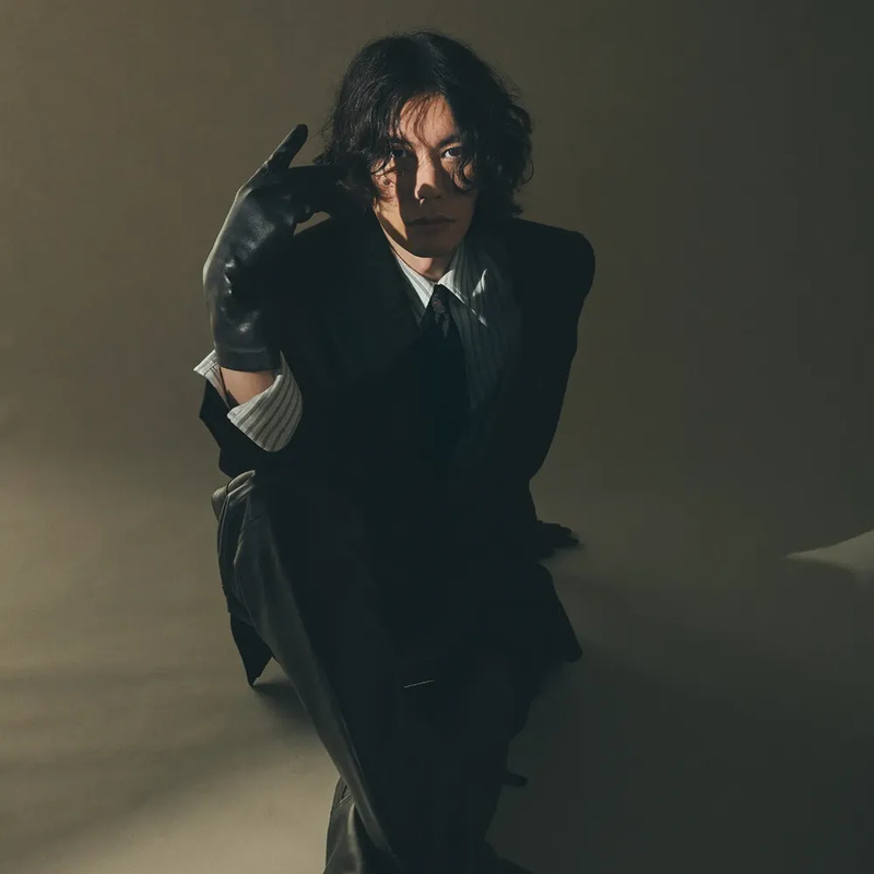 요네즈 켄시 사주 분석 2026