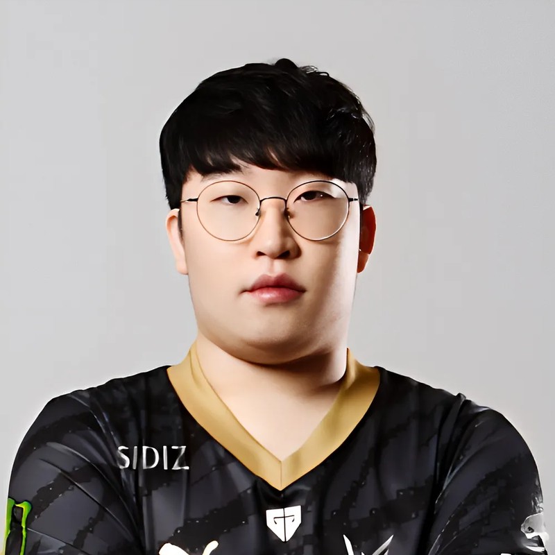 유환중 프로필 썸네일