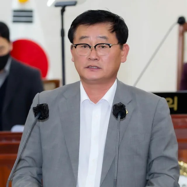 유진우(정치인) 프로필 썸네일