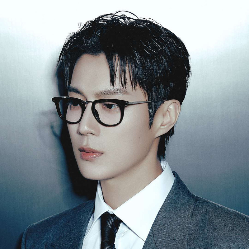 윤두준 사주 분석 2026