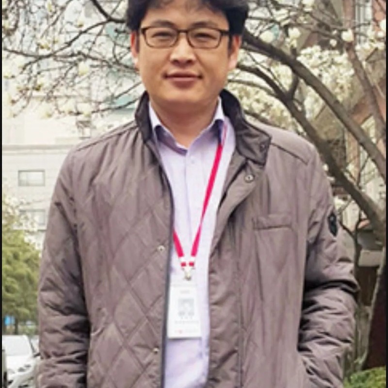 윤한덕 프로필 썸네일