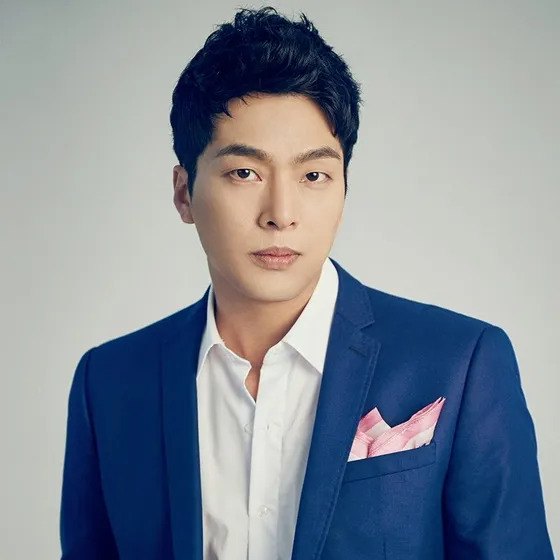 윤희석 사주 분석 2026